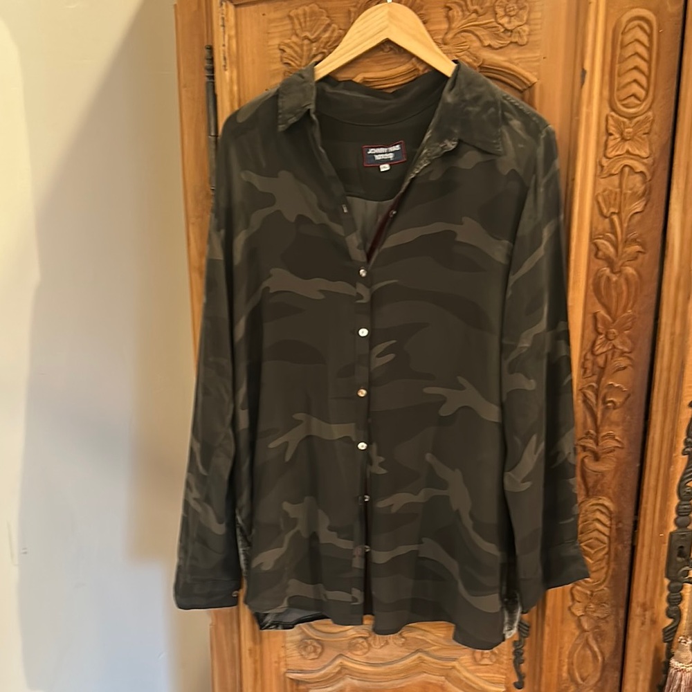 Johnny Was camouflage Black and Gray Shirt